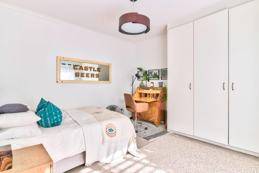 To Let 3 Bedroom Property for Rent in Gardens Western Cape